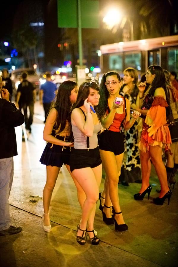  Find Hookers in Miami Beach,United States
